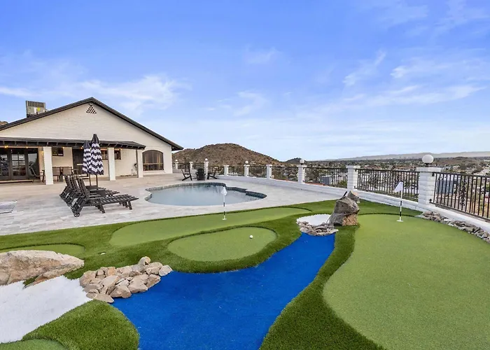 Holiday home Built Into A Mountain - Heated Pool & Sports Lounge