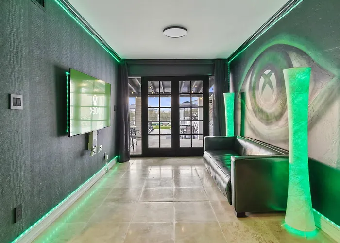 Built Into A Mountain - Heated Pool & Sports Lounge Holiday home *