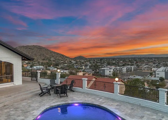 Built Into A Mountain - Heated Pool & Sports Lounge * Phoenix